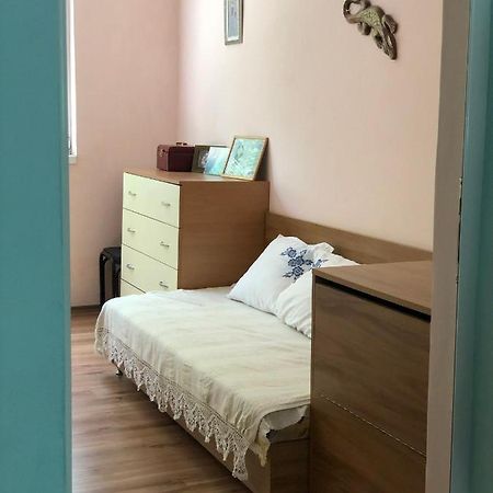 Compact City Center Apartment Kŭrdzhali Extérieur photo